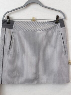Athleta Striped Pencil Skirt in Gray and White